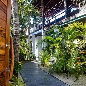  Hostal Agora